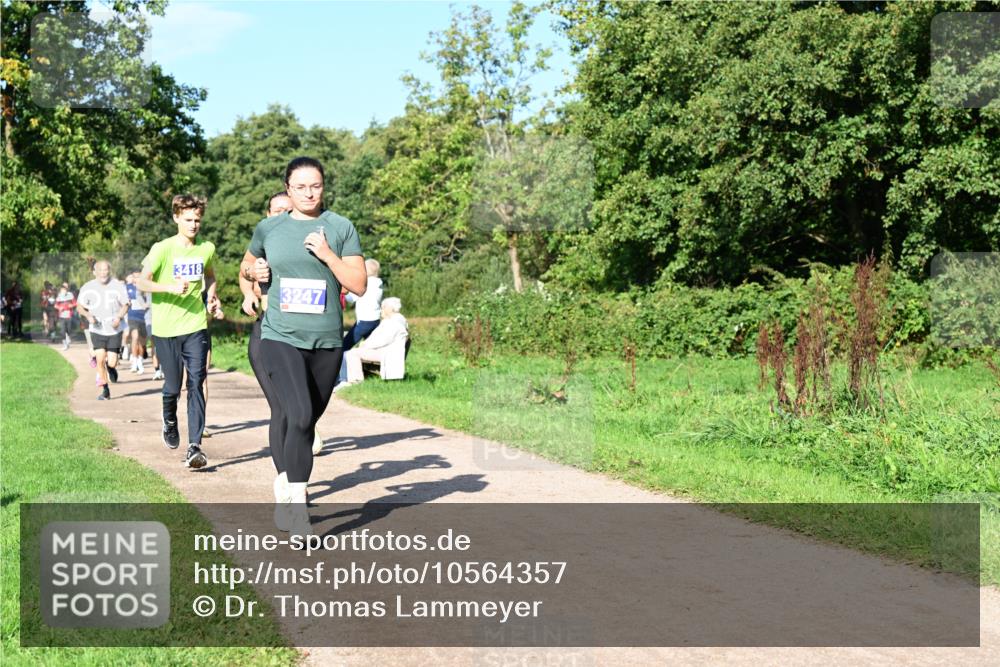 27.09.2026 - 35. Volkslauf durch das schöne Alstertal Dr. Thomas Lammeyer http://msf.ph/oto/10564357 27.09.2026 10:35:02 Laufen 3418, 3247 meine-sportfotos.de
