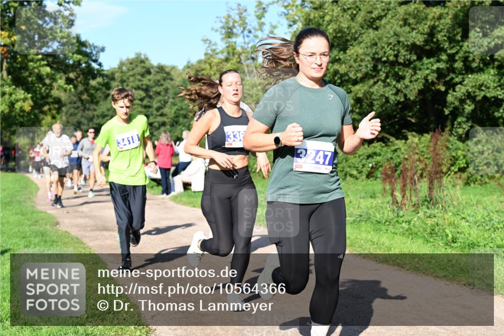 27.09.2026 - 35. Volkslauf durch das schöne Alstertal Dr. Thomas Lammeyer http://msf.ph/oto/10564366 27.09.2026 10:35:03 Laufen  meine-sportfotos.de