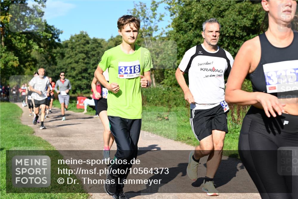 27.09.2026 - 35. Volkslauf durch das schöne Alstertal Dr. Thomas Lammeyer http://msf.ph/oto/10564373 27.09.2026 10:35:05 Laufen 3418, 336 meine-sportfotos.de
