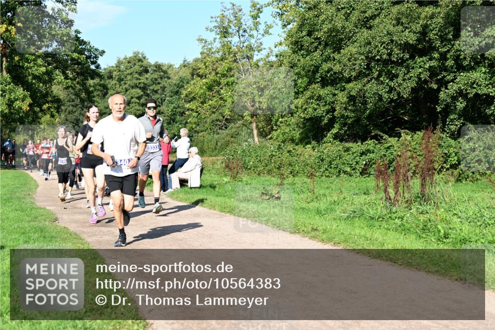 27.09.2026 - 35. Volkslauf durch das schöne Alstertal Dr. Thomas Lammeyer http://msf.ph/oto/10564383 27.09.2026 10:35:06 Laufen 3145, 340, 3333 meine-sportfotos.de