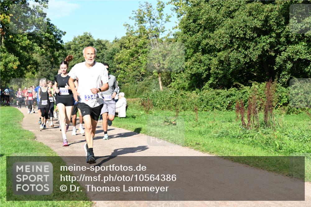27.09.2026 - 35. Volkslauf durch das schöne Alstertal Dr. Thomas Lammeyer http://msf.ph/oto/10564386 27.09.2026 10:35:07 Laufen  meine-sportfotos.de