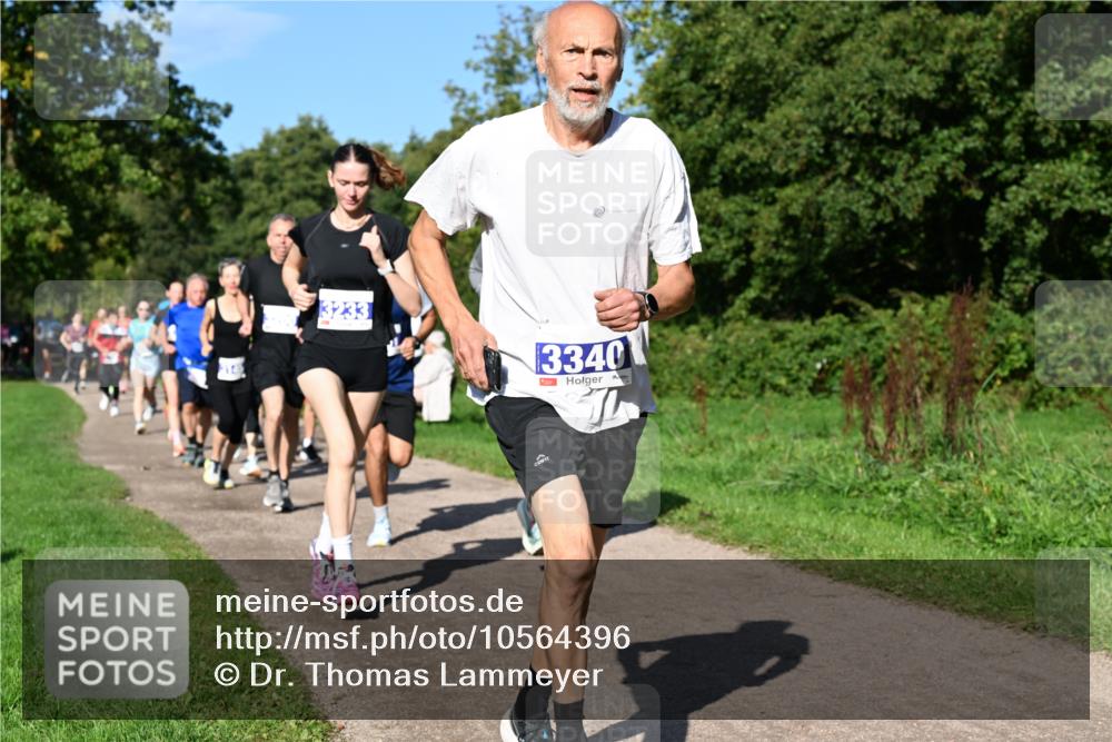 27.09.2026 - 35. Volkslauf durch das schöne Alstertal Dr. Thomas Lammeyer http://msf.ph/oto/10564396 27.09.2026 10:35:08 Laufen 3340 meine-sportfotos.de