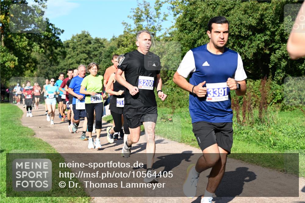 27.09.2026 - 35. Volkslauf durch das schöne Alstertal Dr. Thomas Lammeyer http://msf.ph/oto/10564405 27.09.2026 10:35:10 Laufen 314, 3200, 3391 meine-sportfotos.de