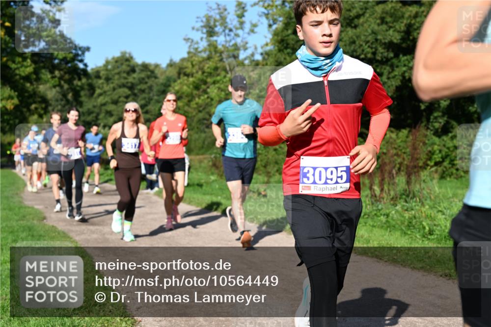 27.09.2026 - 35. Volkslauf durch das schöne Alstertal Dr. Thomas Lammeyer http://msf.ph/oto/10564449 27.09.2026 10:35:18 Laufen 3095 meine-sportfotos.de