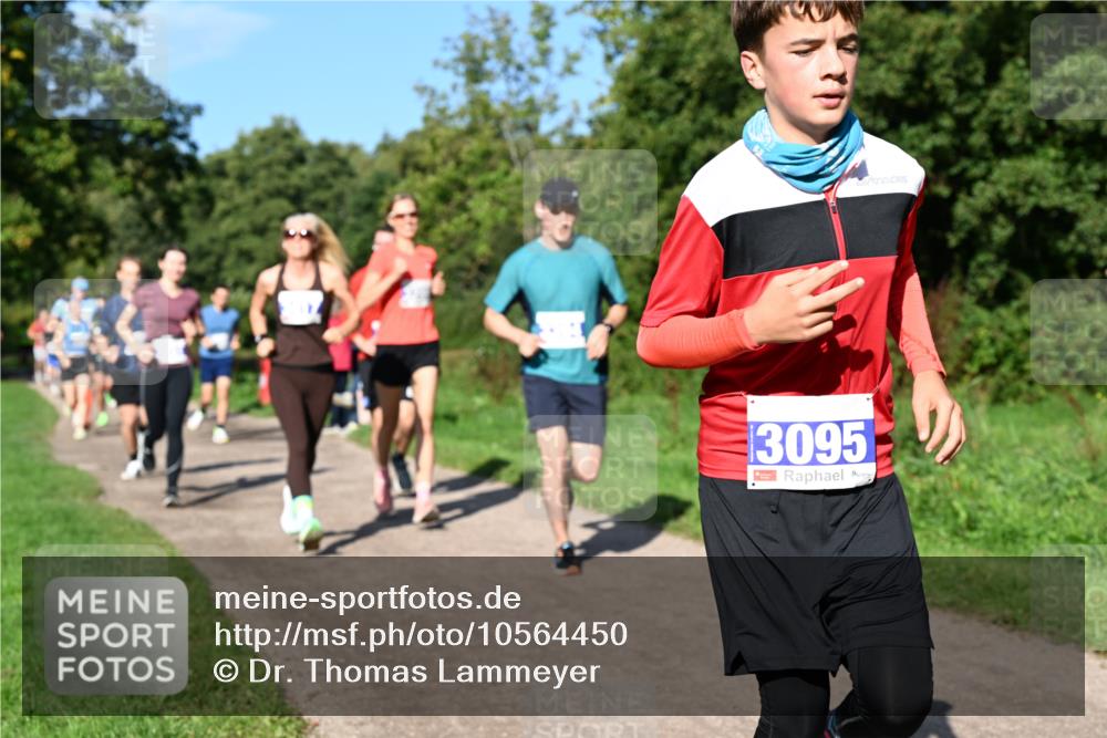 27.09.2026 - 35. Volkslauf durch das schöne Alstertal Dr. Thomas Lammeyer http://msf.ph/oto/10564450 27.09.2026 10:35:19 Laufen 3095 meine-sportfotos.de