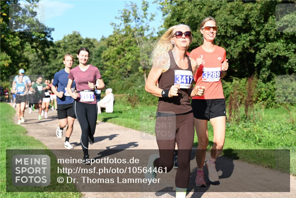 27.09.2026 - 35. Volkslauf durch das schöne Alstertal Dr. Thomas Lammeyer http://msf.ph/oto/10564461 27.09.2026 10:35:20 Laufen 3417, 3289 meine-sportfotos.de