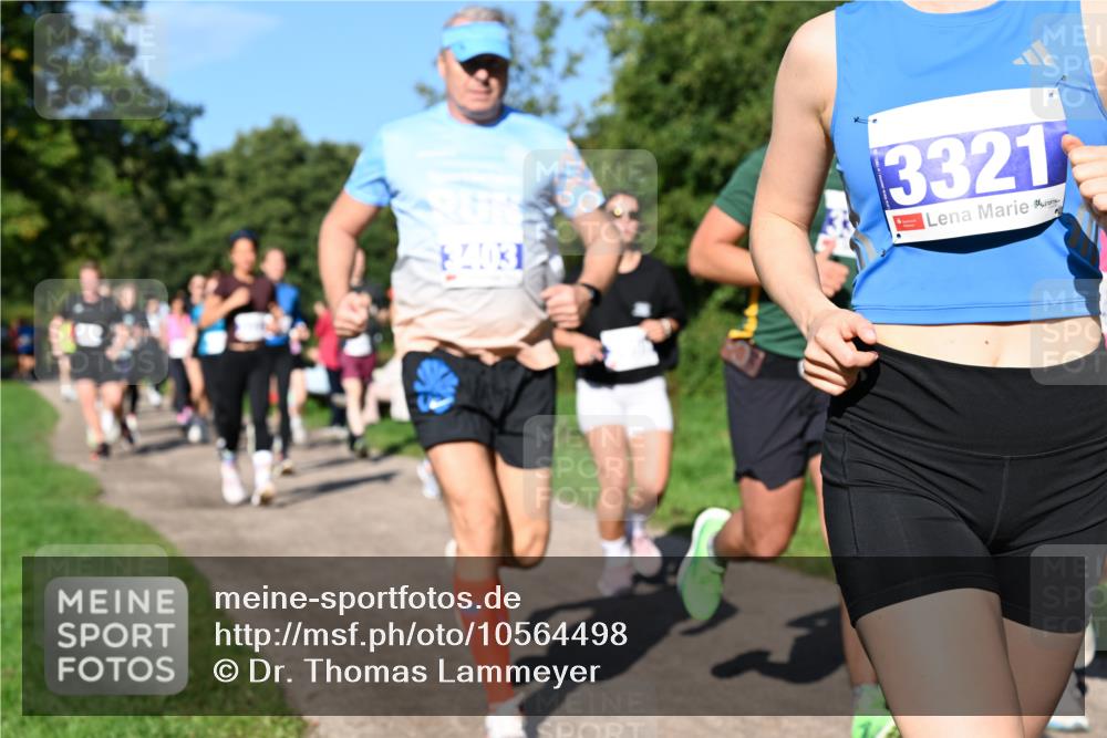 27.09.2026 - 35. Volkslauf durch das schöne Alstertal Dr. Thomas Lammeyer http://msf.ph/oto/10564498 27.09.2026 10:35:26 Laufen 3403, 3321 meine-sportfotos.de