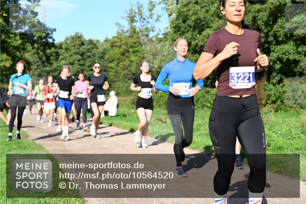 27.09.2026 - 35. Volkslauf durch das schöne Alstertal Dr. Thomas Lammeyer http://msf.ph/oto/10564520 27.09.2026 10:35:29 Laufen 3221 meine-sportfotos.de