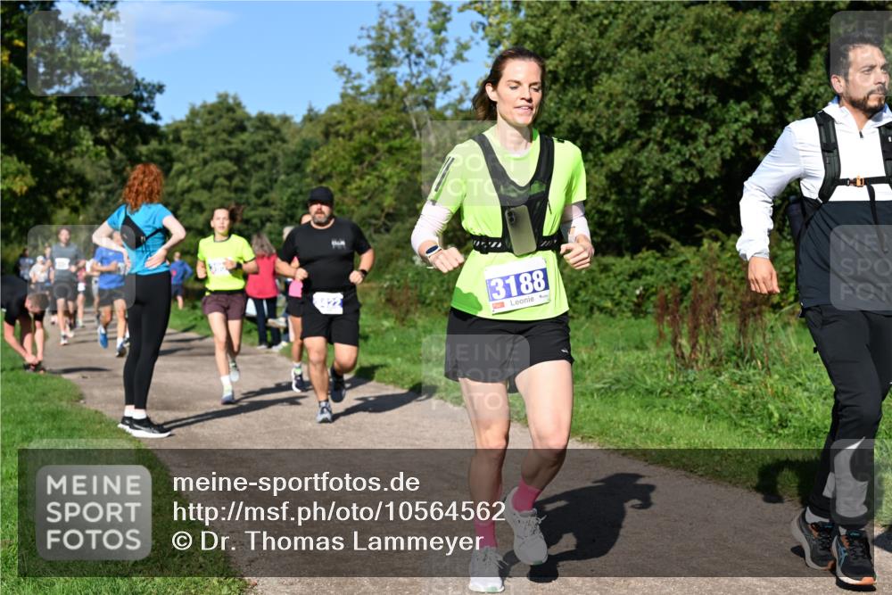 27.09.2026 - 35. Volkslauf durch das schöne Alstertal Dr. Thomas Lammeyer http://msf.ph/oto/10564562 27.09.2026 10:35:35 Laufen 3188 meine-sportfotos.de
