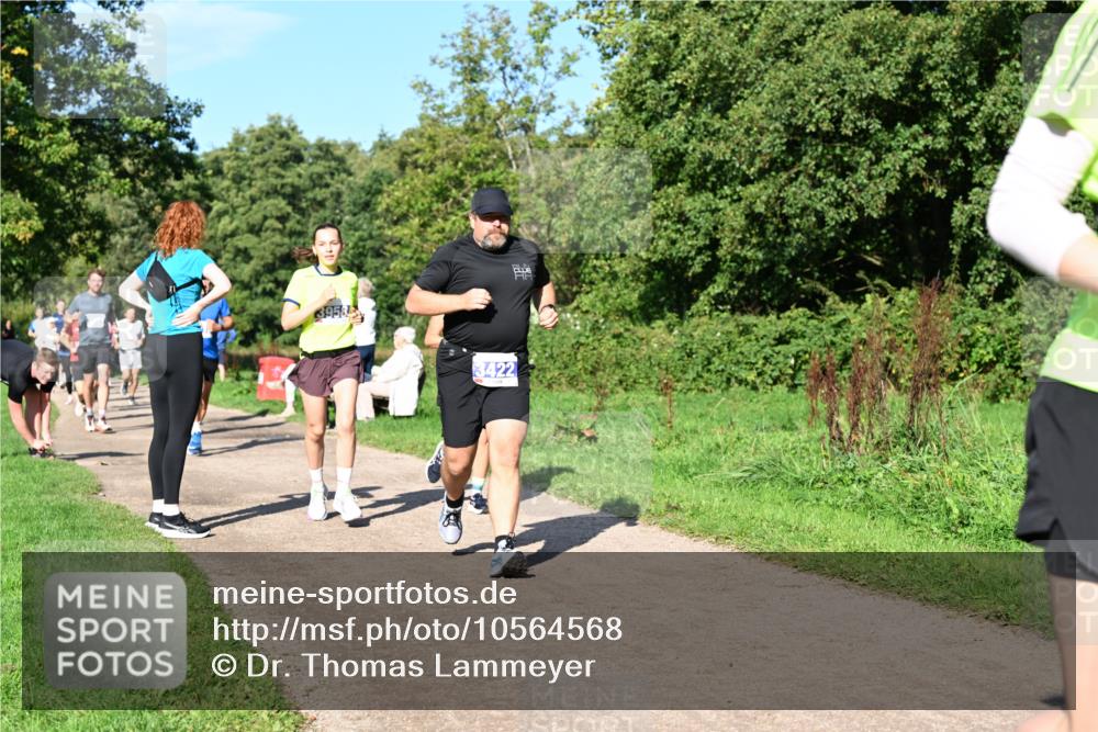 27.09.2026 - 35. Volkslauf durch das schöne Alstertal Dr. Thomas Lammeyer http://msf.ph/oto/10564568 27.09.2026 10:35:36 Laufen 3958, 3422 meine-sportfotos.de