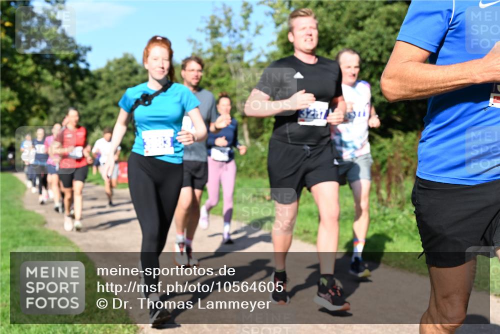 27.09.2026 - 35. Volkslauf durch das schöne Alstertal Dr. Thomas Lammeyer http://msf.ph/oto/10564605 27.09.2026 10:35:41 Laufen  meine-sportfotos.de