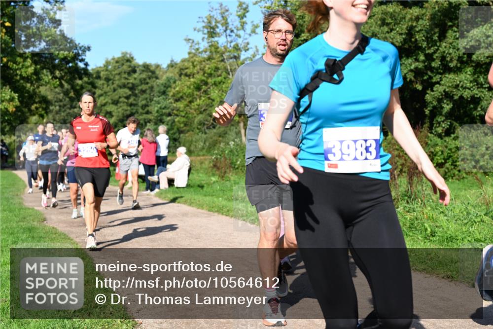 27.09.2026 - 35. Volkslauf durch das schöne Alstertal Dr. Thomas Lammeyer http://msf.ph/oto/10564612 27.09.2026 10:35:42 Laufen 3983 meine-sportfotos.de