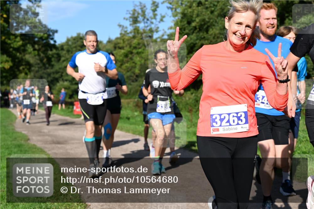 27.09.2026 - 35. Volkslauf durch das schöne Alstertal Dr. Thomas Lammeyer http://msf.ph/oto/10564680 27.09.2026 10:35:52 Laufen 3263, 34 meine-sportfotos.de