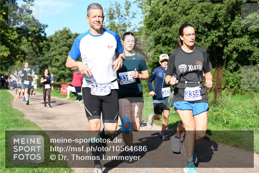 27.09.2026 - 35. Volkslauf durch das schöne Alstertal Dr. Thomas Lammeyer http://msf.ph/oto/10564686 27.09.2026 10:35:53 Laufen 3956, 3396, 24, 13425, 3359 meine-sportfotos.de