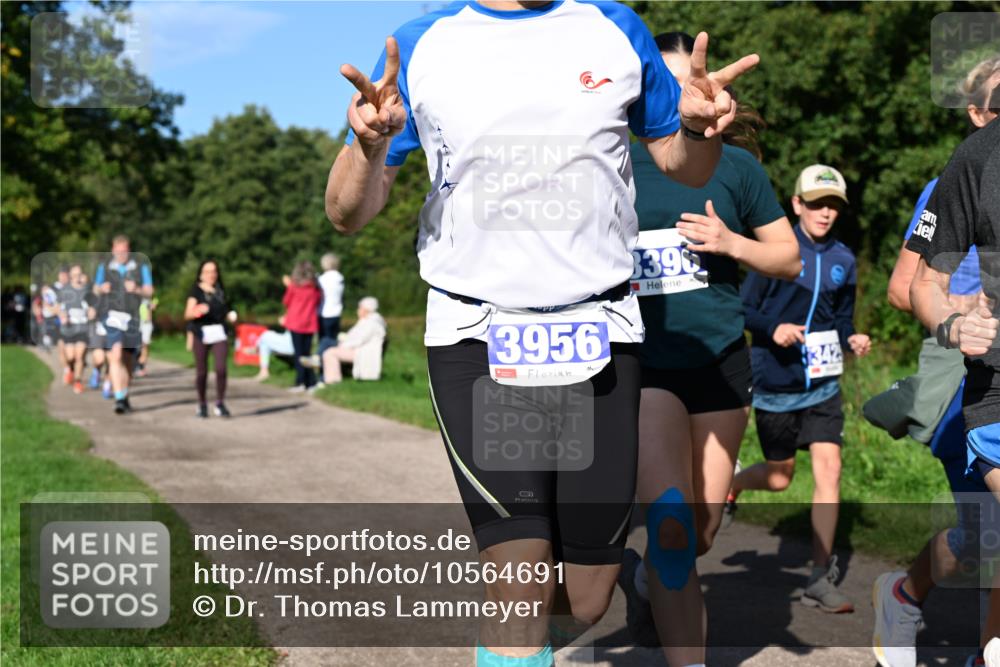 27.09.2026 - 35. Volkslauf durch das schöne Alstertal Dr. Thomas Lammeyer http://msf.ph/oto/10564691 27.09.2026 10:35:53 Laufen  meine-sportfotos.de