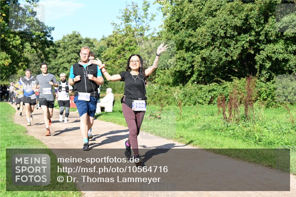 27.09.2026 - 35. Volkslauf durch das schöne Alstertal Dr. Thomas Lammeyer http://msf.ph/oto/10564716 27.09.2026 10:35:57 Laufen 3184, 3351, 3996 meine-sportfotos.de