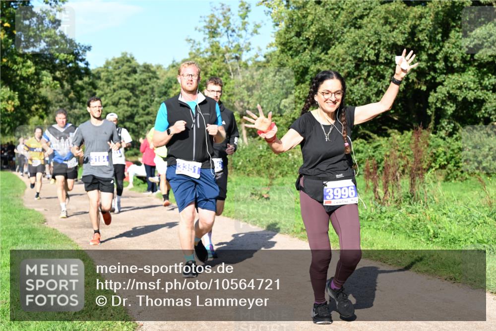27.09.2026 - 35. Volkslauf durch das schöne Alstertal Dr. Thomas Lammeyer http://msf.ph/oto/10564721 27.09.2026 10:35:58 Laufen 3184, 3351, 3996 meine-sportfotos.de
