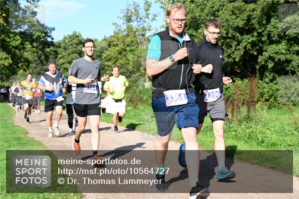 27.09.2026 - 35. Volkslauf durch das schöne Alstertal Dr. Thomas Lammeyer http://msf.ph/oto/10564727 27.09.2026 10:35:59 Laufen 3184, 3351, 2396 meine-sportfotos.de