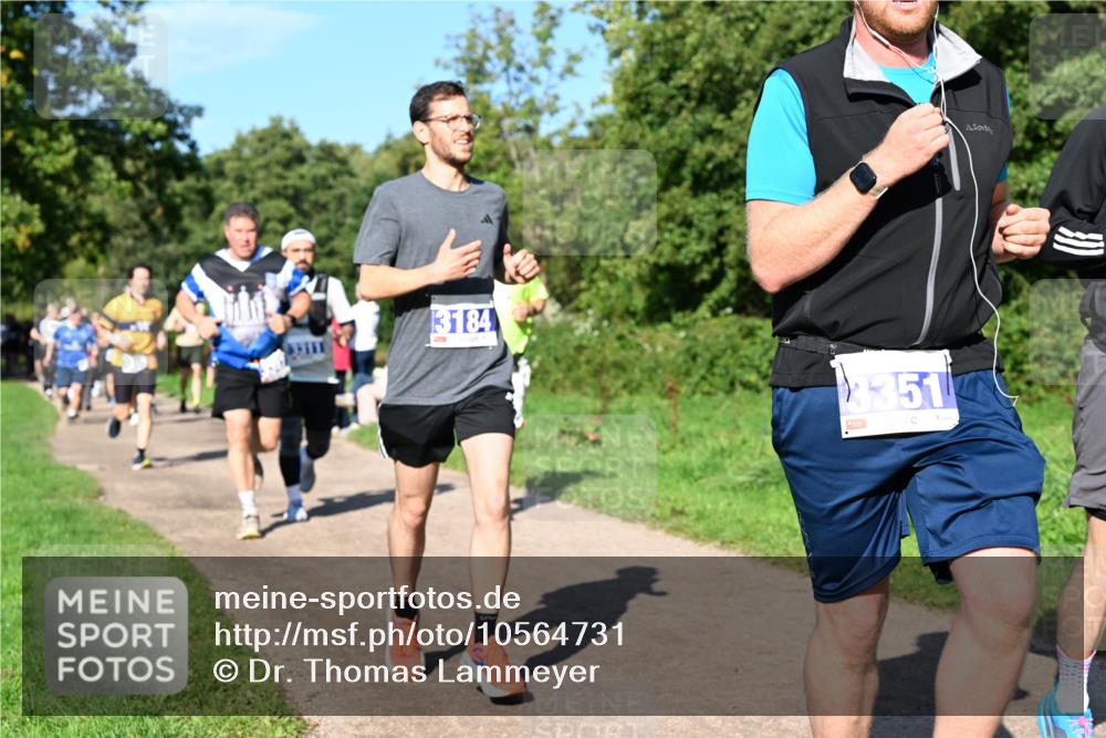 27.09.2026 - 35. Volkslauf durch das schöne Alstertal Dr. Thomas Lammeyer http://msf.ph/oto/10564731 27.09.2026 10:36:00 Laufen 3184, 3351 meine-sportfotos.de
