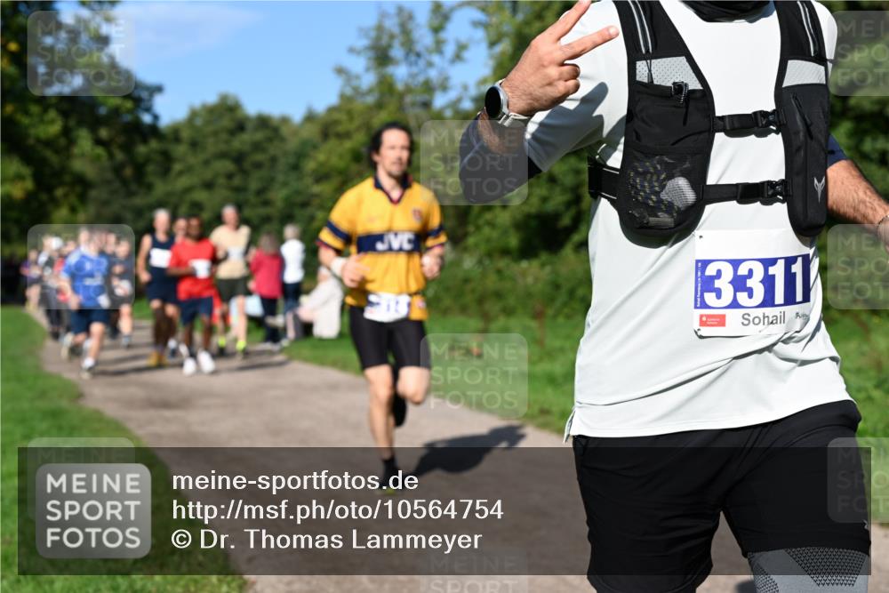 27.09.2026 - 35. Volkslauf durch das schöne Alstertal Dr. Thomas Lammeyer http://msf.ph/oto/10564754 27.09.2026 10:36:03 Laufen 3311 meine-sportfotos.de
