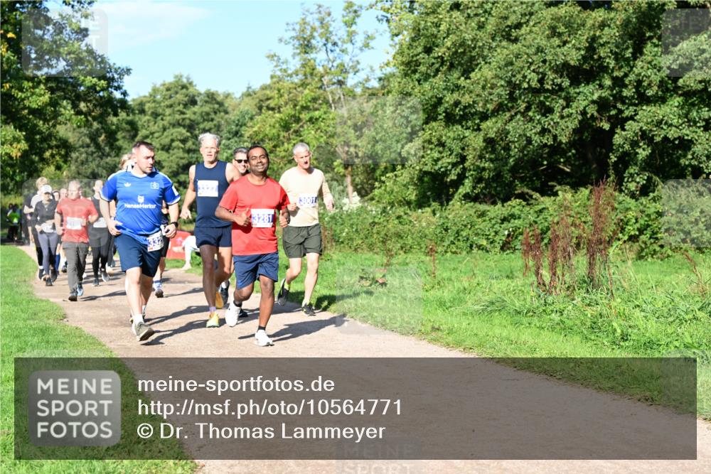 27.09.2026 - 35. Volkslauf durch das schöne Alstertal Dr. Thomas Lammeyer http://msf.ph/oto/10564771 27.09.2026 10:36:06 Laufen 332, 13281, 3001 meine-sportfotos.de