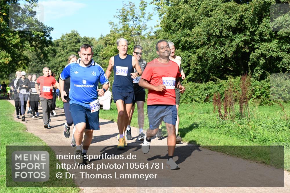 27.09.2026 - 35. Volkslauf durch das schöne Alstertal Dr. Thomas Lammeyer http://msf.ph/oto/10564781 27.09.2026 10:36:07 Laufen 96, 1332, 3327, 300, 3281 meine-sportfotos.de