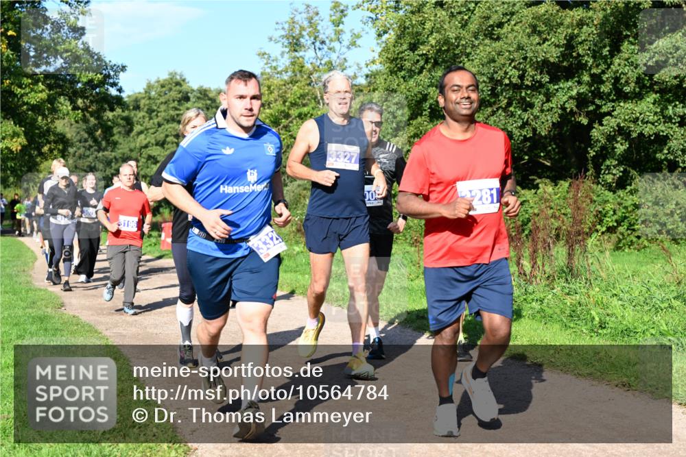 27.09.2026 - 35. Volkslauf durch das schöne Alstertal Dr. Thomas Lammeyer http://msf.ph/oto/10564784 27.09.2026 10:36:07 Laufen 3196, 3327, 00, 281 meine-sportfotos.de
