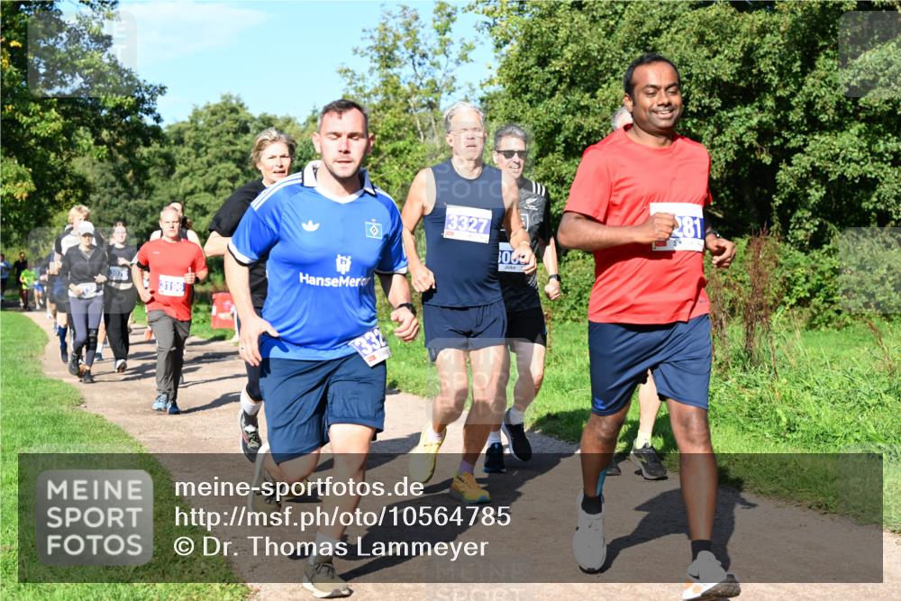 27.09.2026 - 35. Volkslauf durch das schöne Alstertal Dr. Thomas Lammeyer http://msf.ph/oto/10564785 27.09.2026 10:36:08 Laufen 3196, 6, 3327, 306, 281 meine-sportfotos.de