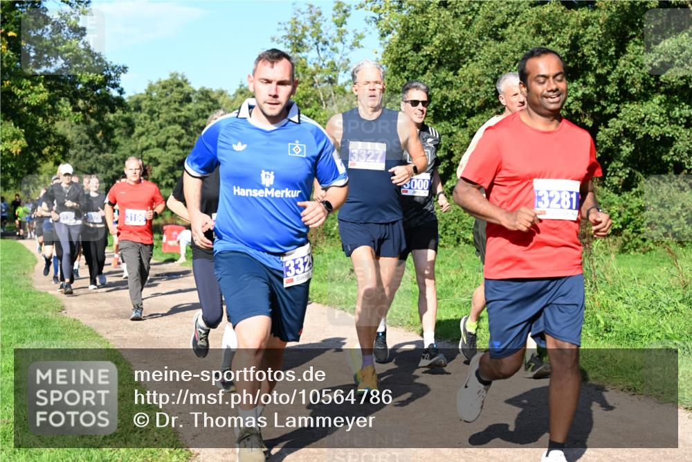 27.09.2026 - 35. Volkslauf durch das schöne Alstertal Dr. Thomas Lammeyer http://msf.ph/oto/10564786 27.09.2026 10:36:08 Laufen 3196, 3327, 332, 3000, 13281 meine-sportfotos.de