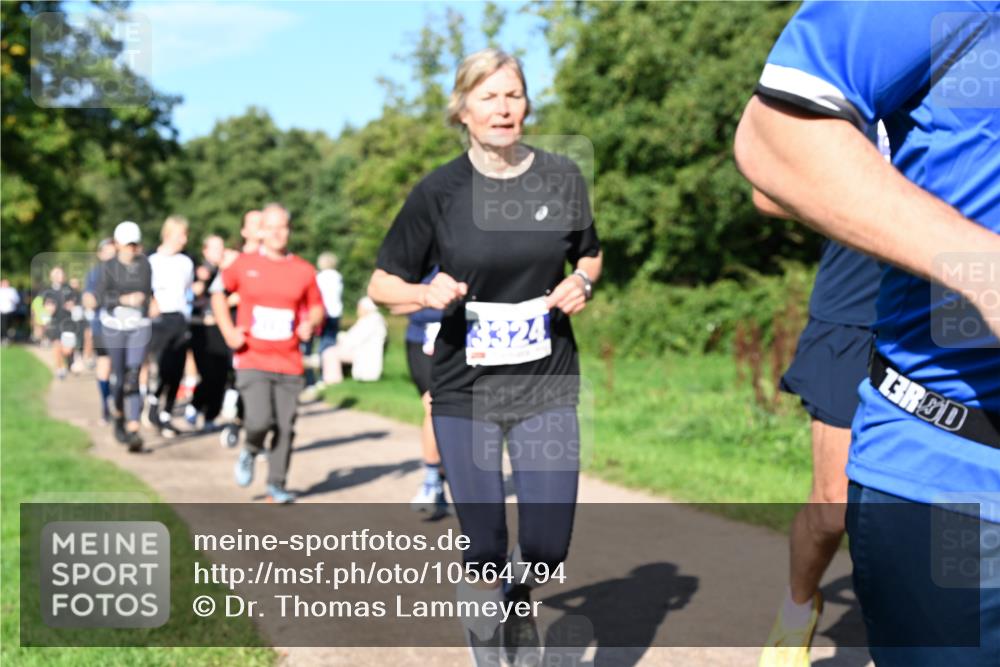 27.09.2026 - 35. Volkslauf durch das schöne Alstertal Dr. Thomas Lammeyer http://msf.ph/oto/10564794 27.09.2026 10:36:09 Laufen 3324, 3 meine-sportfotos.de