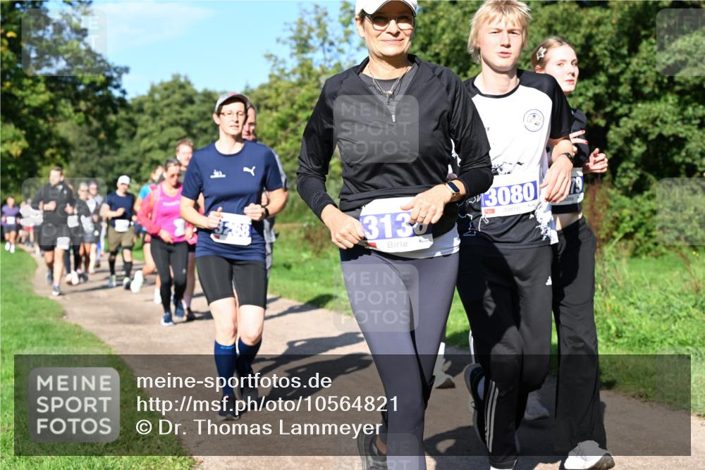 27.09.2026 - 35. Volkslauf durch das schöne Alstertal Dr. Thomas Lammeyer http://msf.ph/oto/10564821 27.09.2026 10:36:13 Laufen 3138, 3080, 79 meine-sportfotos.de
