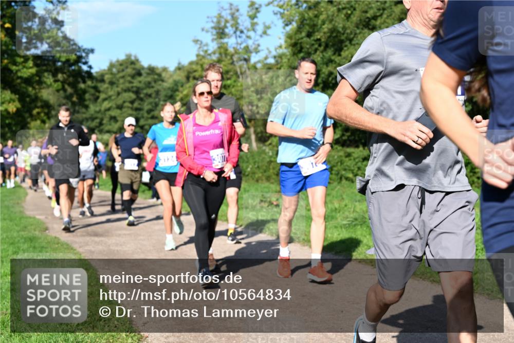 27.09.2026 - 35. Volkslauf durch das schöne Alstertal Dr. Thomas Lammeyer http://msf.ph/oto/10564834 27.09.2026 10:36:15 Laufen  meine-sportfotos.de