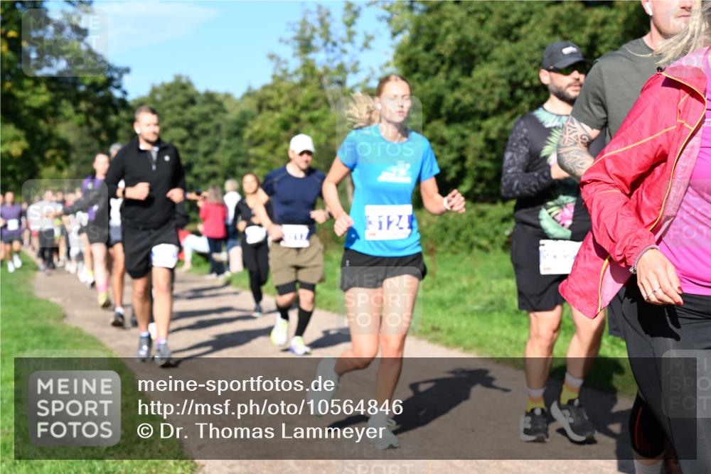 27.09.2026 - 35. Volkslauf durch das schöne Alstertal Dr. Thomas Lammeyer http://msf.ph/oto/10564846 27.09.2026 10:36:17 Laufen 3124 meine-sportfotos.de