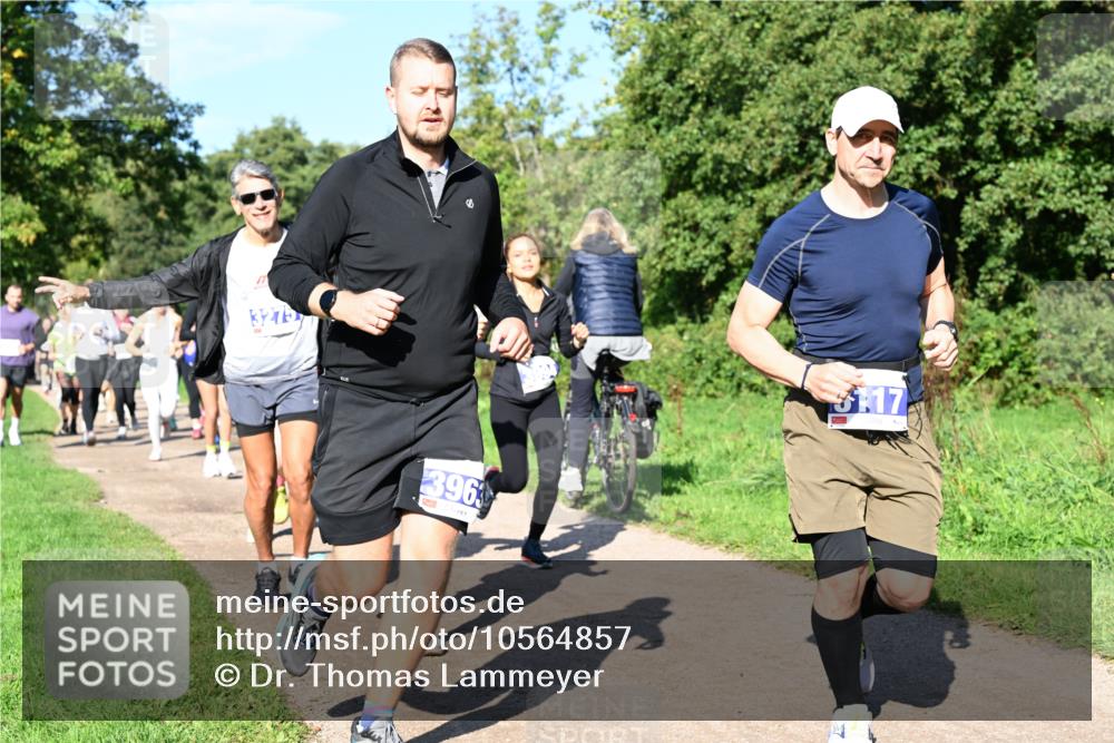 27.09.2026 - 35. Volkslauf durch das schöne Alstertal Dr. Thomas Lammeyer http://msf.ph/oto/10564857 27.09.2026 10:36:19 Laufen 3963, 117 meine-sportfotos.de