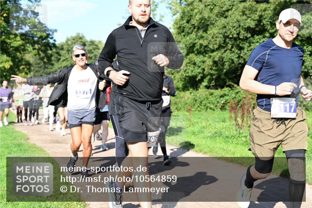 27.09.2026 - 35. Volkslauf durch das schöne Alstertal Dr. Thomas Lammeyer http://msf.ph/oto/10564859 27.09.2026 10:36:19 Laufen 3275, 396, 117 meine-sportfotos.de
