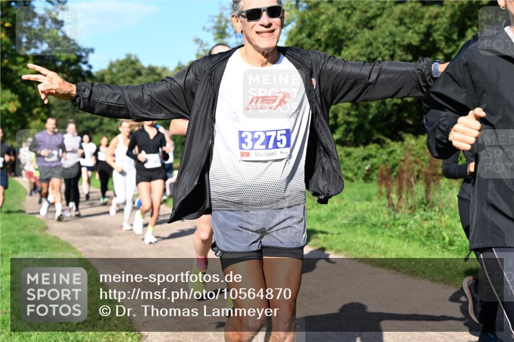 27.09.2026 - 35. Volkslauf durch das schöne Alstertal Dr. Thomas Lammeyer http://msf.ph/oto/10564870 27.09.2026 10:36:20 Laufen 3275 meine-sportfotos.de
