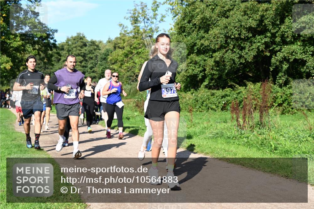 27.09.2026 - 35. Volkslauf durch das schöne Alstertal Dr. Thomas Lammeyer http://msf.ph/oto/10564883 27.09.2026 10:36:22 Laufen 967, 3975 meine-sportfotos.de