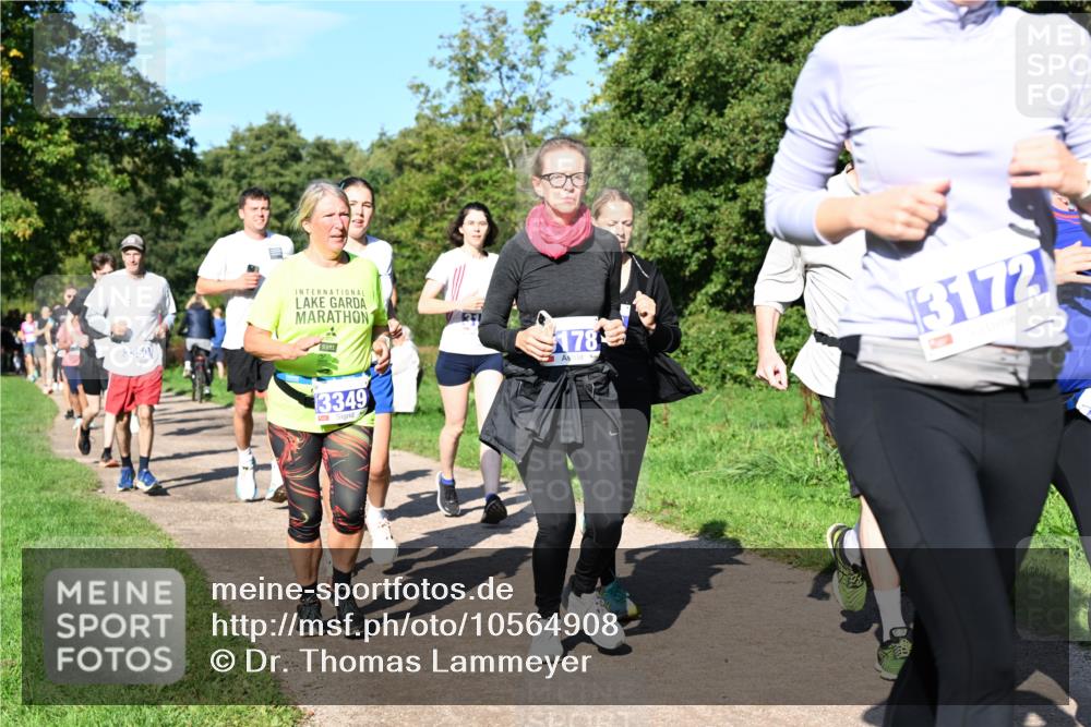 27.09.2026 - 35. Volkslauf durch das schöne Alstertal Dr. Thomas Lammeyer http://msf.ph/oto/10564908 27.09.2026 10:36:26 Laufen 13349, 178, 3172 meine-sportfotos.de