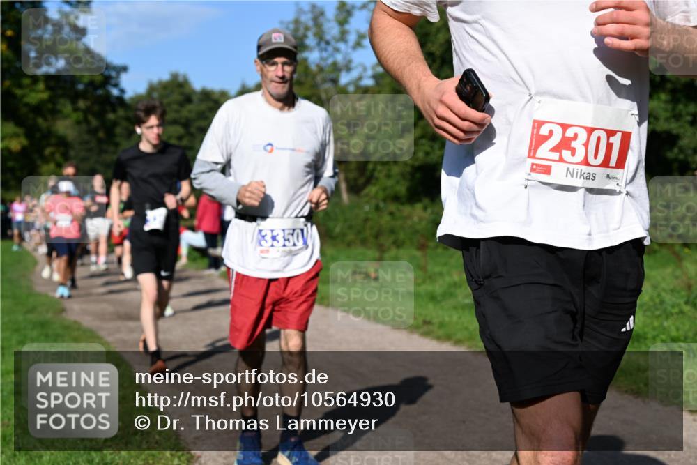 27.09.2026 - 35. Volkslauf durch das schöne Alstertal Dr. Thomas Lammeyer http://msf.ph/oto/10564930 27.09.2026 10:36:29 Laufen 3350, 2301 meine-sportfotos.de