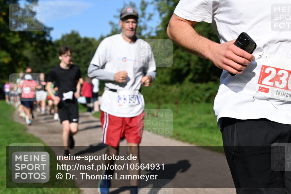 27.09.2026 - 35. Volkslauf durch das schöne Alstertal Dr. Thomas Lammeyer http://msf.ph/oto/10564931 27.09.2026 10:36:29 Laufen 3350, 230 meine-sportfotos.de