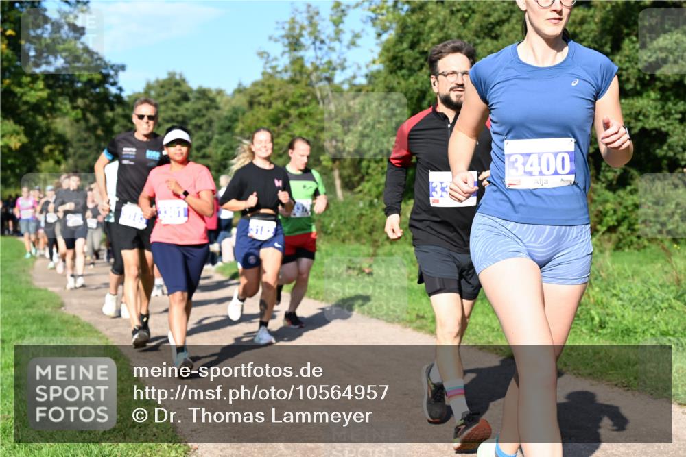 27.09.2026 - 35. Volkslauf durch das schöne Alstertal Dr. Thomas Lammeyer http://msf.ph/oto/10564957 27.09.2026 10:36:33 Laufen 3400 meine-sportfotos.de