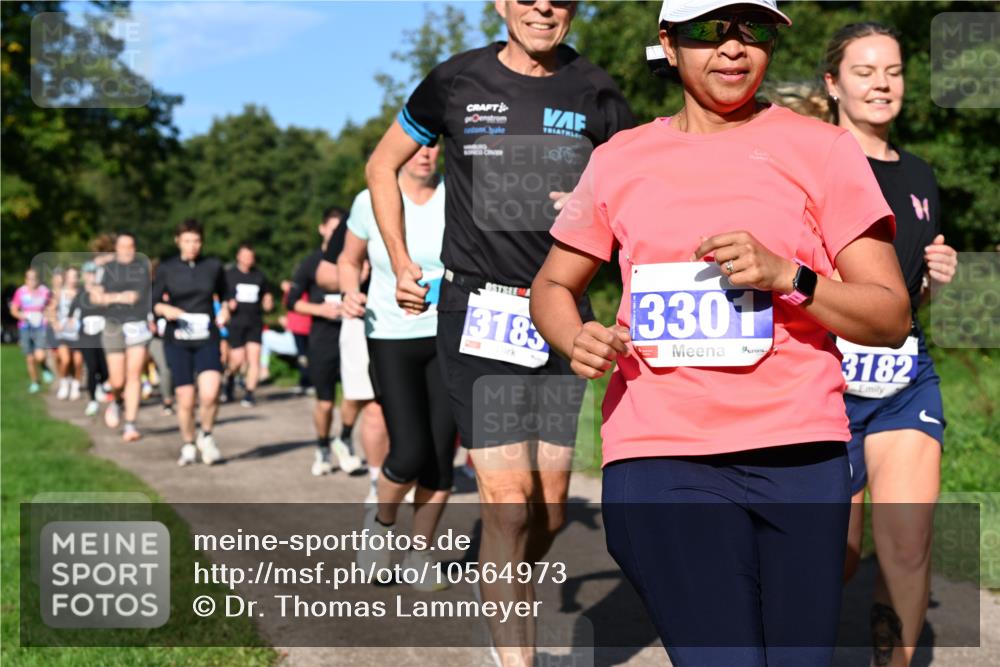 27.09.2026 - 35. Volkslauf durch das schöne Alstertal Dr. Thomas Lammeyer http://msf.ph/oto/10564973 27.09.2026 10:36:35 Laufen 318, 330, 3182 meine-sportfotos.de