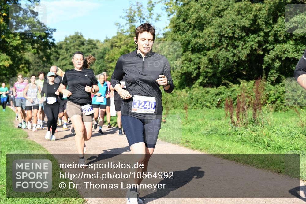 27.09.2026 - 35. Volkslauf durch das schöne Alstertal Dr. Thomas Lammeyer http://msf.ph/oto/10564992 27.09.2026 10:36:38 Laufen 3240 meine-sportfotos.de