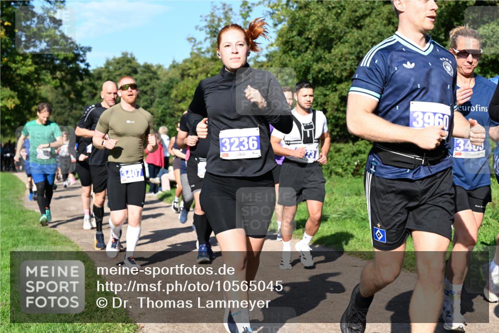 27.09.2026 - 35. Volkslauf durch das schöne Alstertal Dr. Thomas Lammeyer http://msf.ph/oto/10565045 27.09.2026 10:36:46 Laufen 3407, 3236, 73, 3960, 340 meine-sportfotos.de
