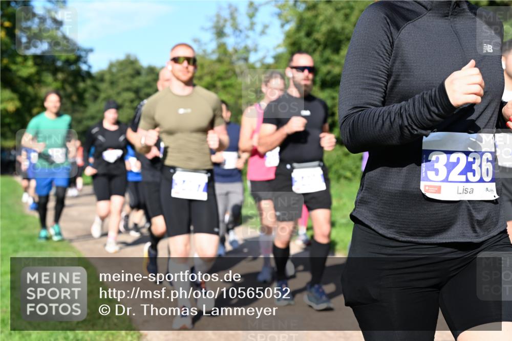 27.09.2026 - 35. Volkslauf durch das schöne Alstertal Dr. Thomas Lammeyer http://msf.ph/oto/10565052 27.09.2026 10:36:47 Laufen 3236 meine-sportfotos.de