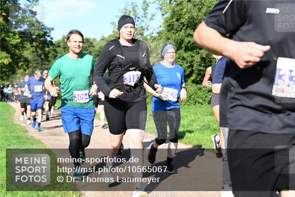 27.09.2026 - 35. Volkslauf durch das schöne Alstertal Dr. Thomas Lammeyer http://msf.ph/oto/10565067 27.09.2026 10:36:49 Laufen 3094, 3187, 2420 meine-sportfotos.de