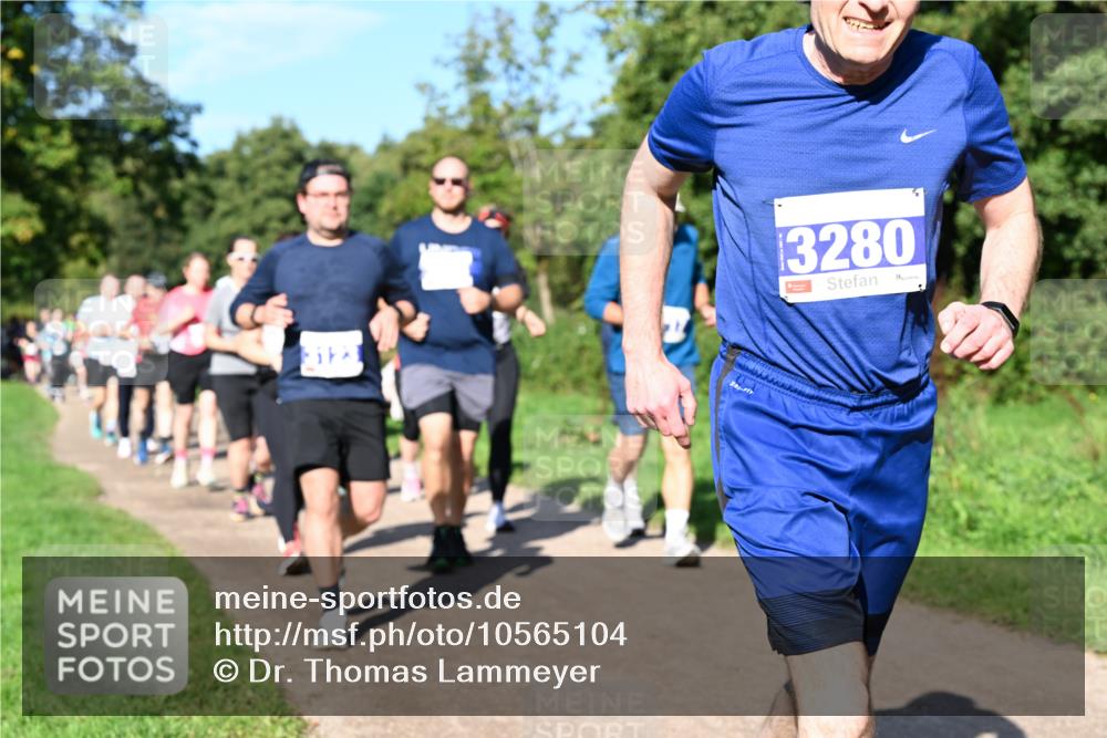 27.09.2026 - 35. Volkslauf durch das schöne Alstertal Dr. Thomas Lammeyer http://msf.ph/oto/10565104 27.09.2026 10:36:54 Laufen 3280 meine-sportfotos.de