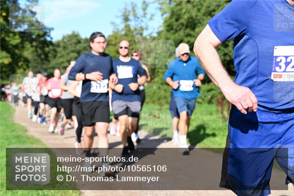 27.09.2026 - 35. Volkslauf durch das schöne Alstertal Dr. Thomas Lammeyer http://msf.ph/oto/10565106 27.09.2026 10:36:54 Laufen 32 meine-sportfotos.de