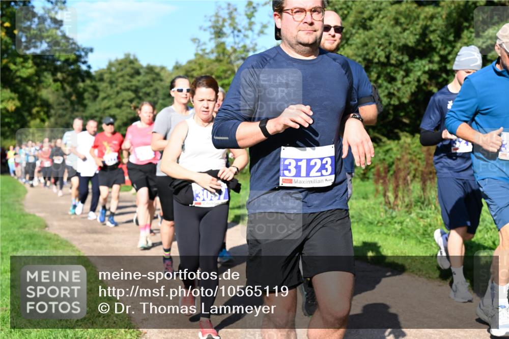 27.09.2026 - 35. Volkslauf durch das schöne Alstertal Dr. Thomas Lammeyer http://msf.ph/oto/10565119 27.09.2026 10:36:56 Laufen 3123 meine-sportfotos.de