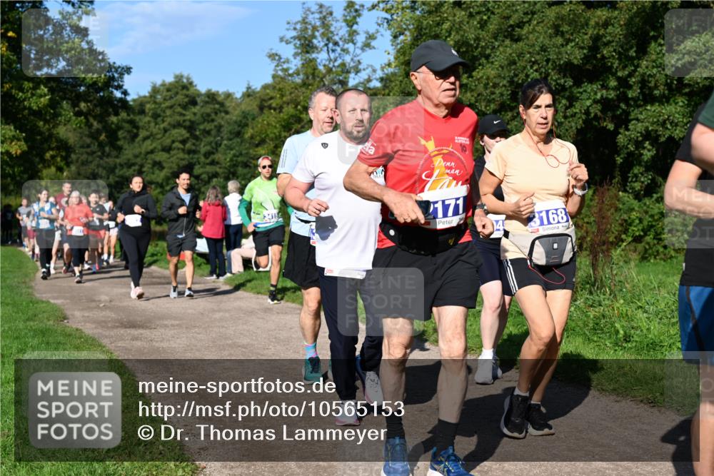 27.09.2026 - 35. Volkslauf durch das schöne Alstertal Dr. Thomas Lammeyer http://msf.ph/oto/10565153 27.09.2026 10:37:00 Laufen 34154, 2171, 3168 meine-sportfotos.de